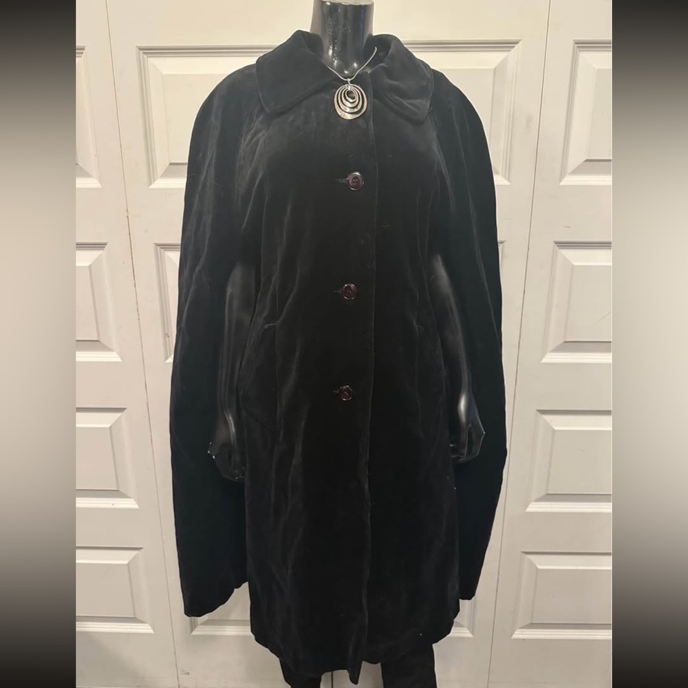 Elegant Black Women's Cape Coat
